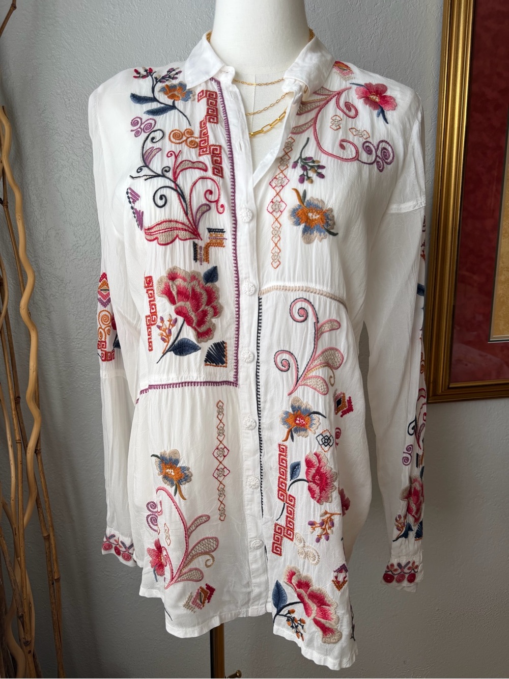 NWT Johnny Was White Embroidered Marcia Shirt Tunic Multicolor Floral Accents S